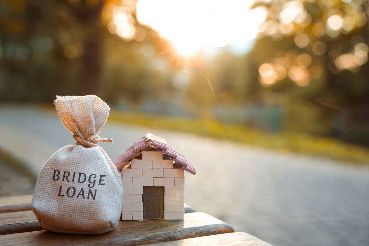 Crédit relais : comprendre ses spécificités pour acheter avant de vendre